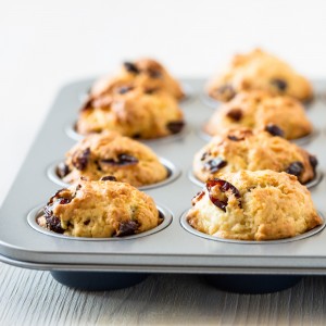 Baking utensils display features Mixing bowls and Muffin Trays