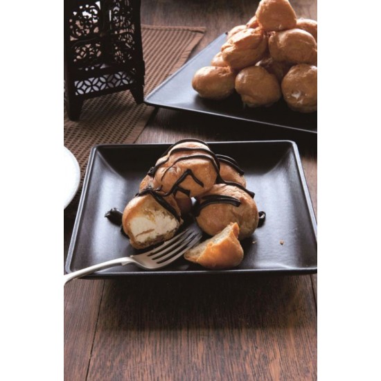 Display image of Profiteroles With Chocolate Sauce