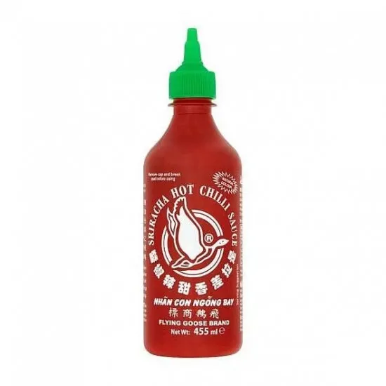 Red Bottle of Sriracha Chilli Sauce 430ml