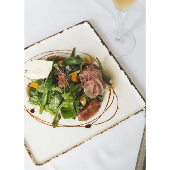 Umbra Square Plate 10 (25.5cm) X 6