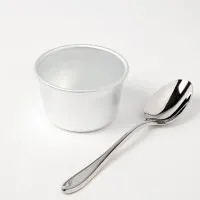 Vogue Aluminium Dariole Moulds - 40x65mm 1 1/2x2 1/2 3.5oz (set 6)''